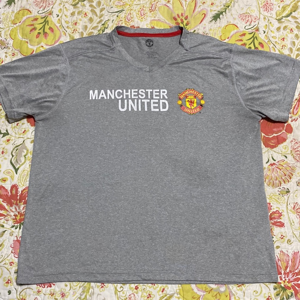 Manchester United work out shirt